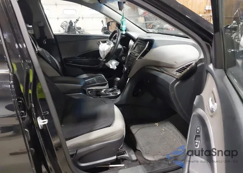 2017 Hyundai Santa Fe Sport 2.4L из США, поврежденный, VIN 5NMZT3LB8HH044806